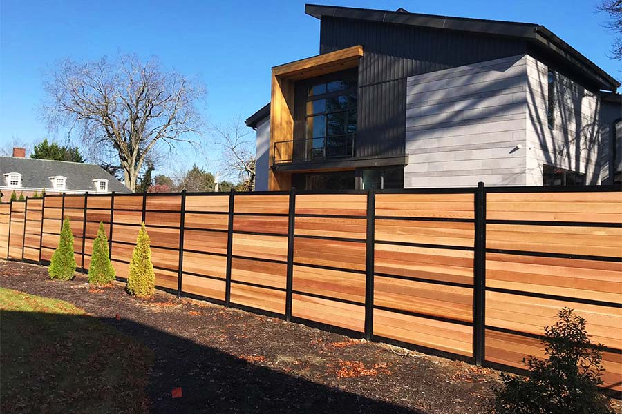 6. DIY Horizontal Fence Ideas
