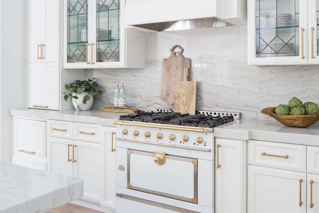 White Kitchen Backsplash Ideas